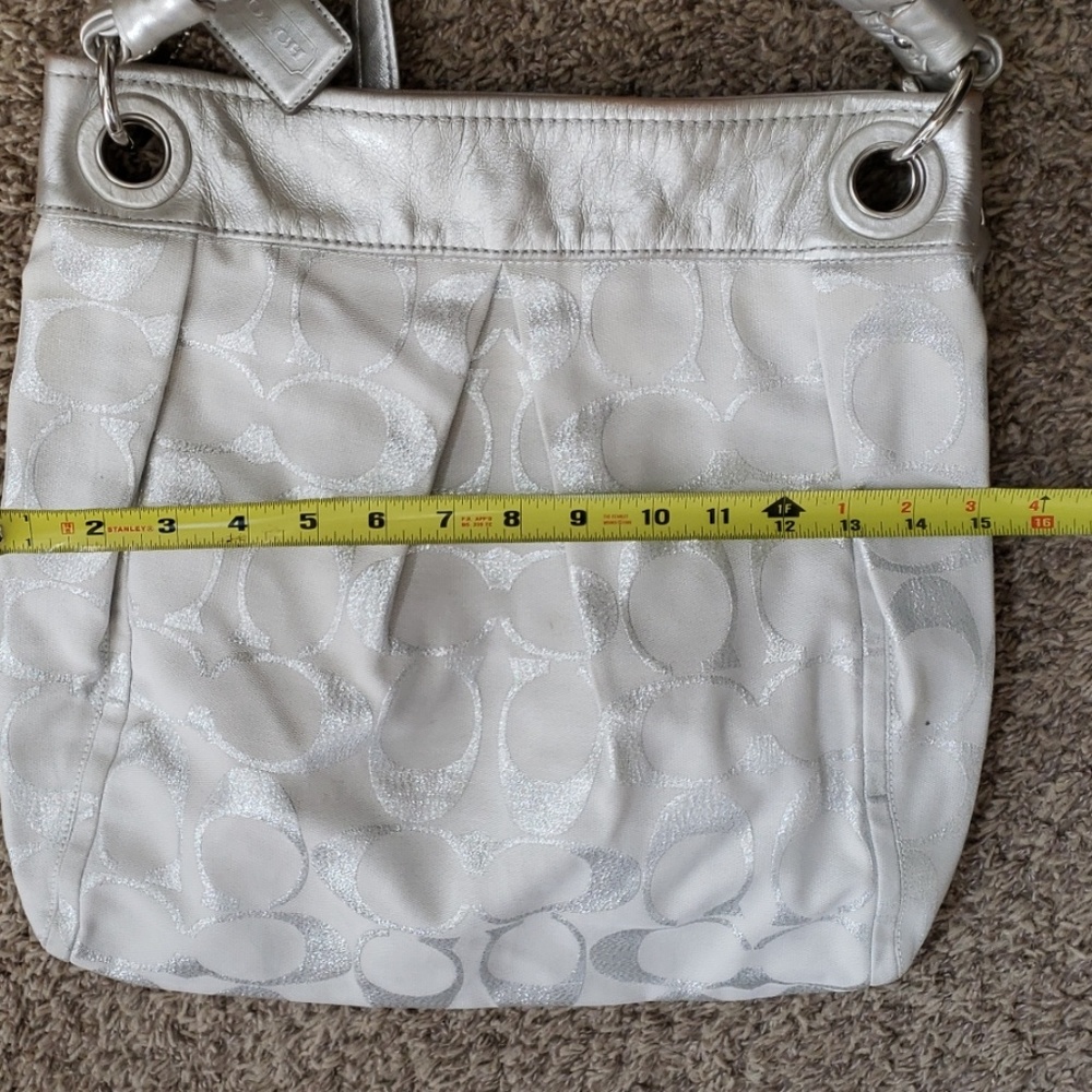 Coach purse - Picture 5 of 6